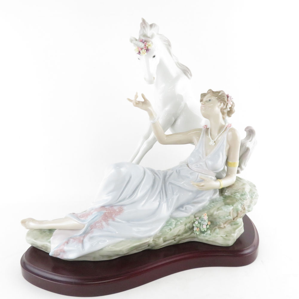 LLADRO リヤドロ 6007 女神とユニコーン 陶器人形